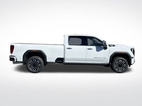New 2026 GMC Sierra 3500 Denali Ultimate AWD/4WD image 9