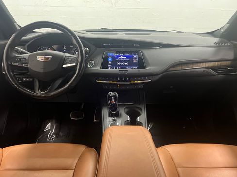 Used 2020 Cadillac XT4 Sport image 14