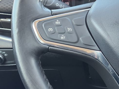 Used 2017 Chevrolet Malibu LT image 27