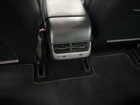 Used 2018 Tesla Model 3 Mid Range image 19