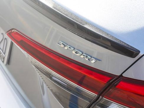 Used 2024 Honda Civic Sport image 11