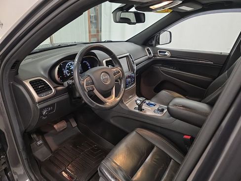 Used 2014 Jeep Grand Cherokee Limited w/ Trailer Tow Group IV image 13