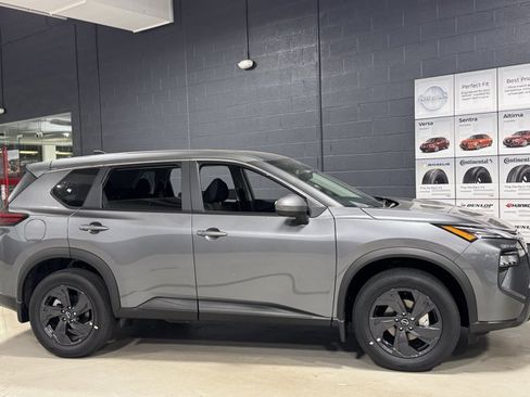 New 2026 Nissan Rogue SV AWD/4WD image 4