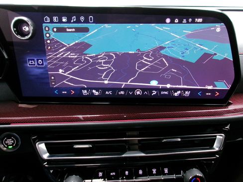 New 2026 Chevrolet Traverse RS w/ LPO, Floor Liner Package image 6