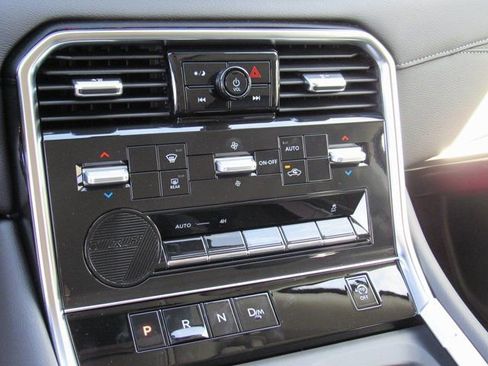 New 2026 Nissan Armada SV image 18