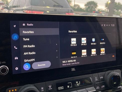 Used 2024 Toyota Grand Highlander Limited image 22