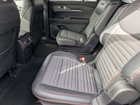 New 2026 Ford Explorer ST-Line w/ ST-Line Street Pack image 15