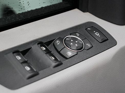 Used 2018 Ford F250 XLT w/ XLT Premium Package image 18