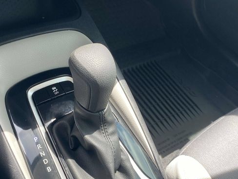 Used 2024 Toyota Corolla LE FWD image 22
