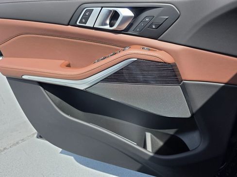 New 2026 BMW X5 sDrive40i image 16