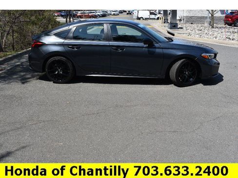 Used 2025 Honda Civic Sport image 8