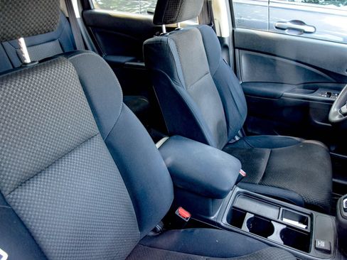 Used 2016 Honda CR-V LX image 10