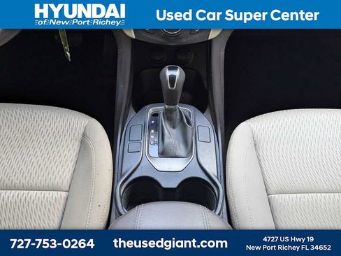 Used 2015 Hyundai Santa Fe Sport FWD image 20