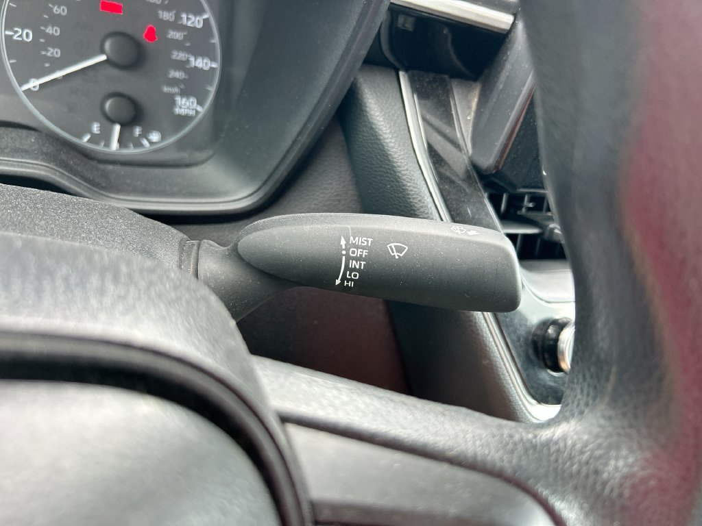 Used 2025 Toyota Corolla LE FWD image 18