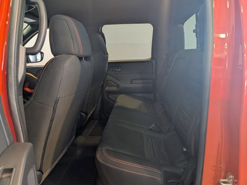 Used 2025 Nissan Frontier PRO-4X w/ Pro Convenience Package image 21