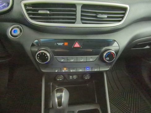 Used 2019 Hyundai Tucson Value image 24
