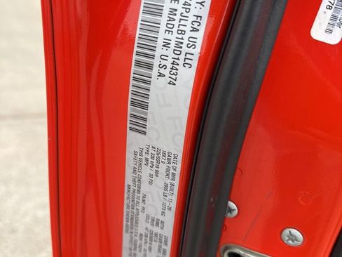 Used 2021 Jeep Cherokee Altitude image 33