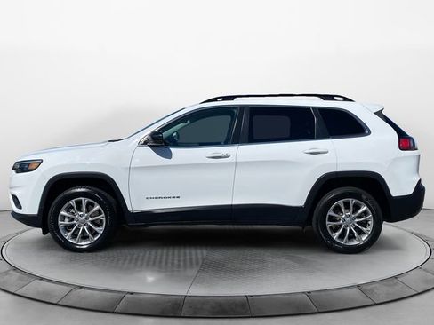 Used 2022 Jeep Cherokee Latitude Lux w/ Mopar Interior Package image 2