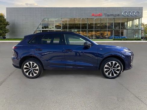 New 2026 Audi Q3 quattro 2.0T AWD/4WD image 2