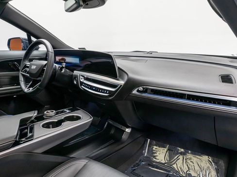 Used 2024 Cadillac Lyriq Luxury image 20