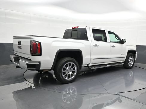 Used 2017 GMC Sierra 1500 Denali RWD image 5