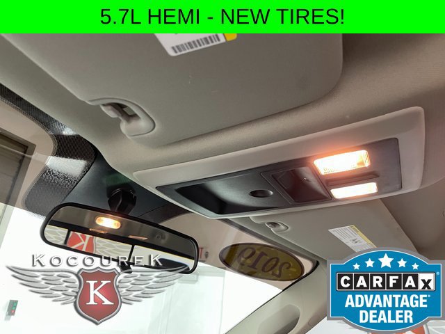 Used 2019 RAM 1500 Classic SLT AWD/4WD image 18