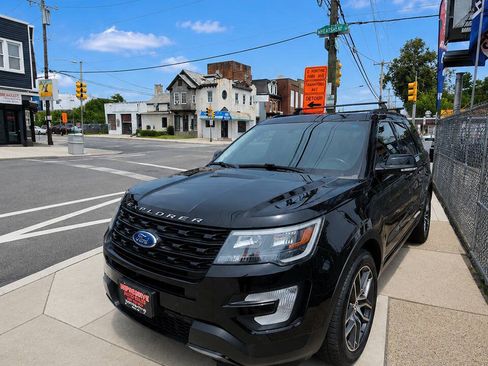 Used 2016 Ford Explorer Sport w/ Equipment Group 401A AWD/4WD image 4
