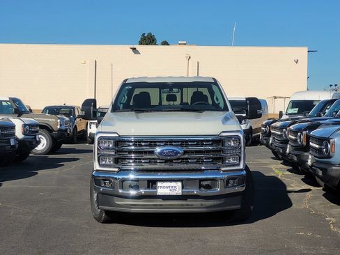 New 2026 Ford F250 4x4 Crew Cab Super Duty image 2