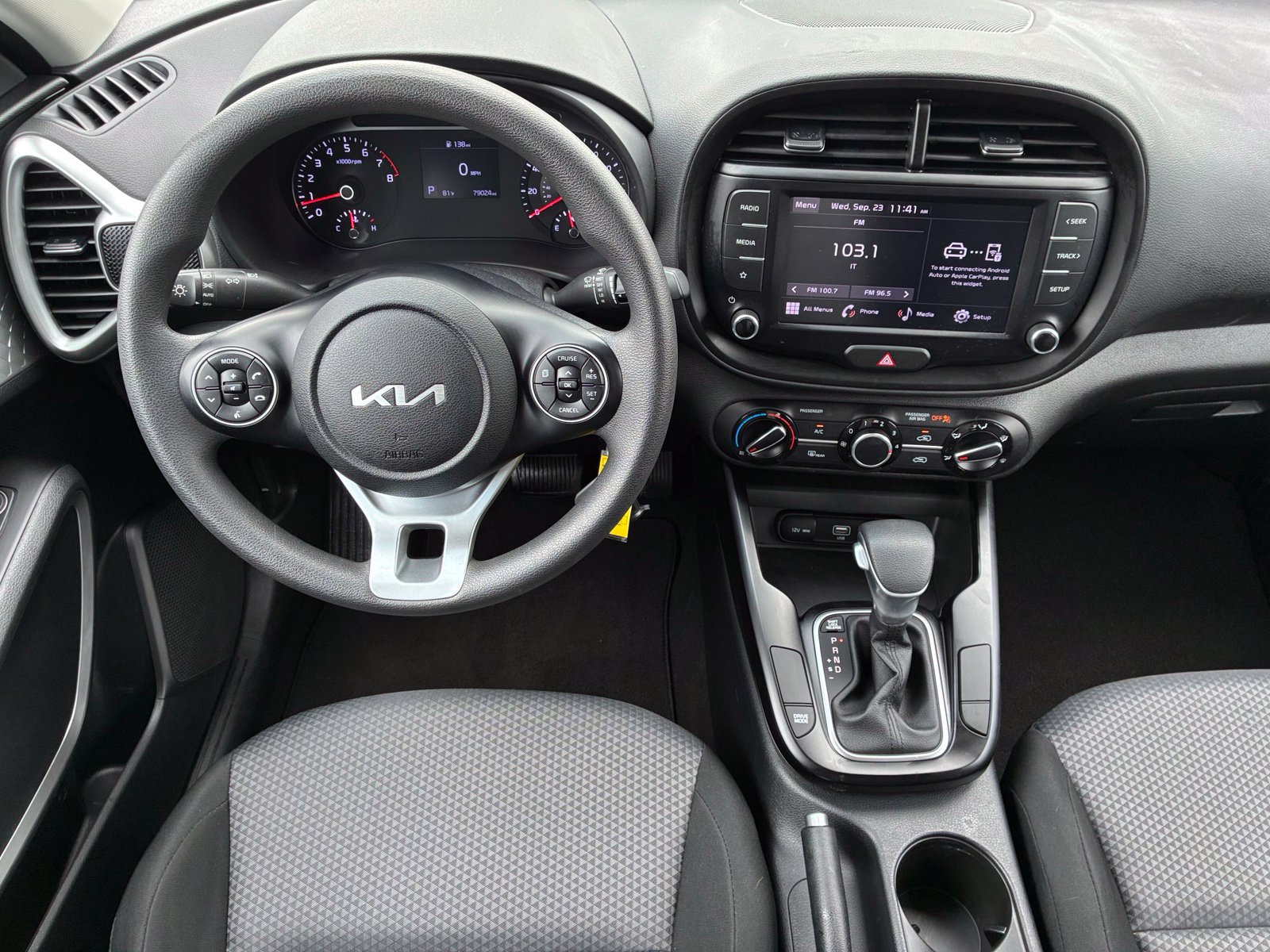 Used 2022 Kia Soul LX FWD image 17