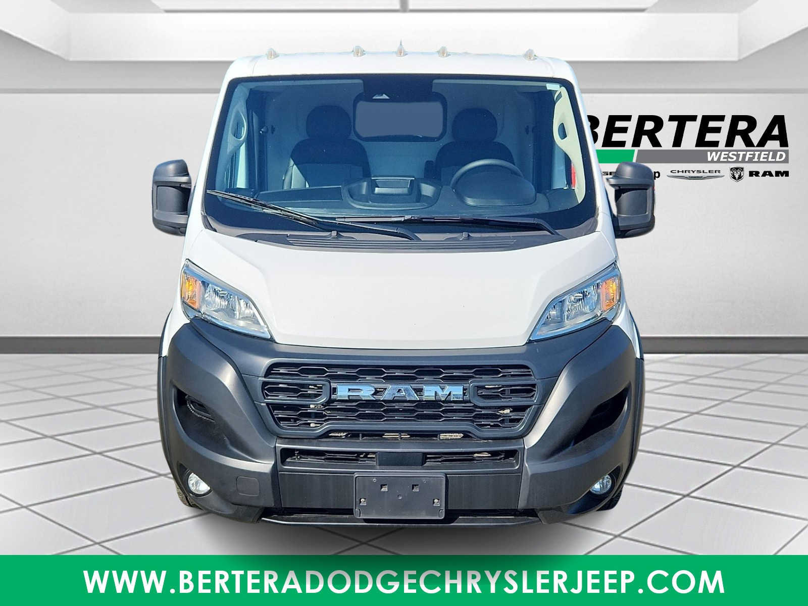 Used 2025 RAM ProMaster 2500 w/ Convenience Group FWD image 2