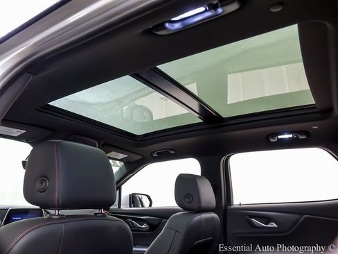 Used 2022 Chevrolet Blazer RS w/ Enhanced Convenience Package image 12