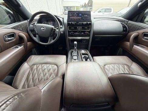 Used 2022 Nissan Armada Platinum RWD image 19