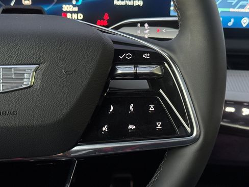 Certified 2025 Cadillac Optiq Luxury 1 image 33
