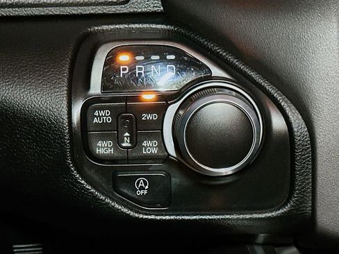 Used 2021 RAM 1500 Big Horn image 14