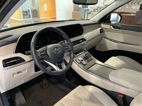 Used 2022 Hyundai Palisade SEL w/ Premium Package image 14