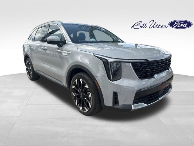 Used 2025 Kia Sorento EX FWD image 4