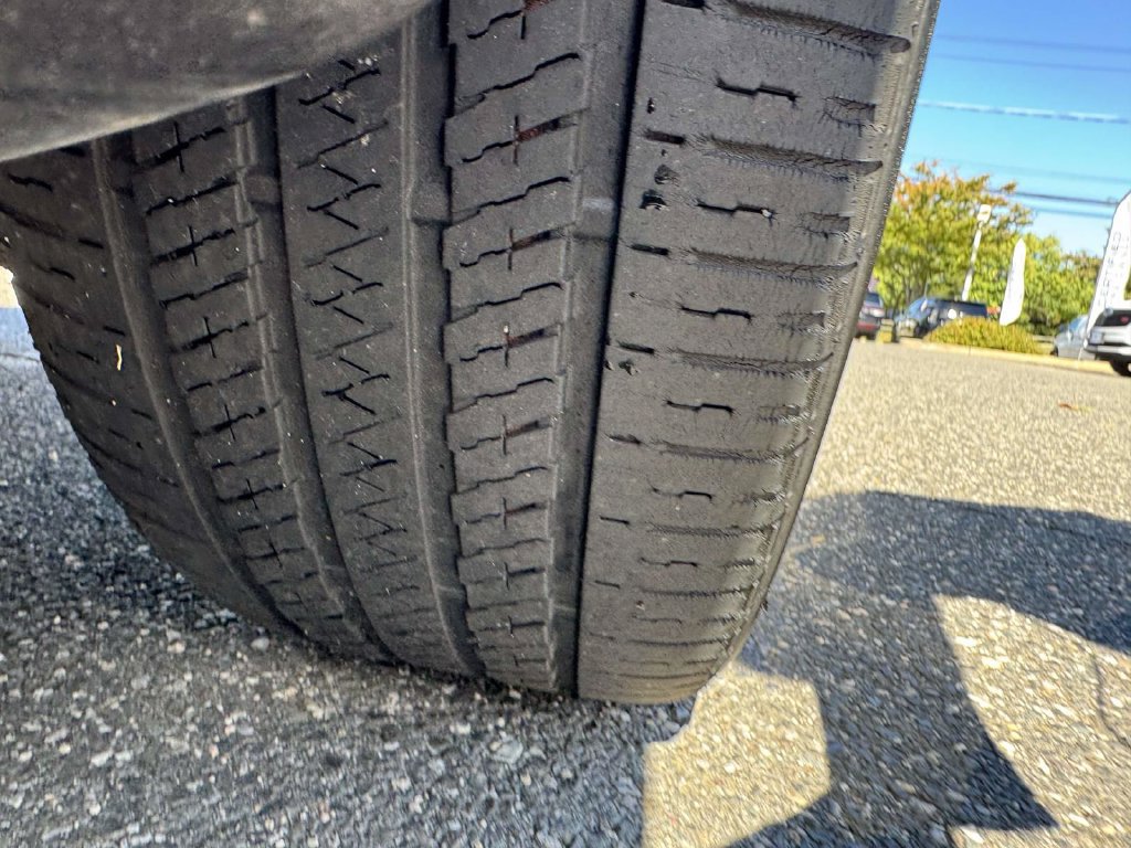 Used 2021 Dodge Durango R/T w/ Blacktop Package AWD/4WD image 11