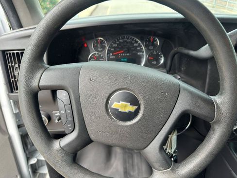 Used 2021 Chevrolet Express 2500 w/ Driver Convenience Package RWD image 27