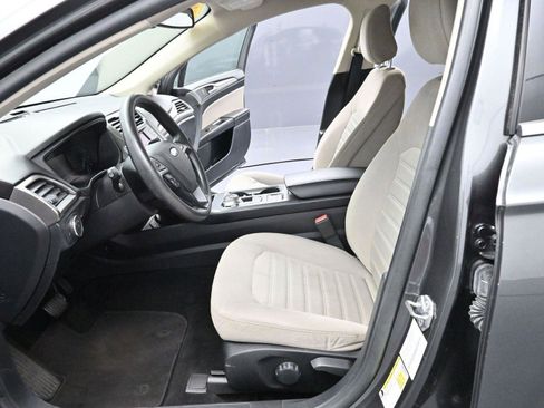 Used 2020 Ford Fusion S FWD image 13