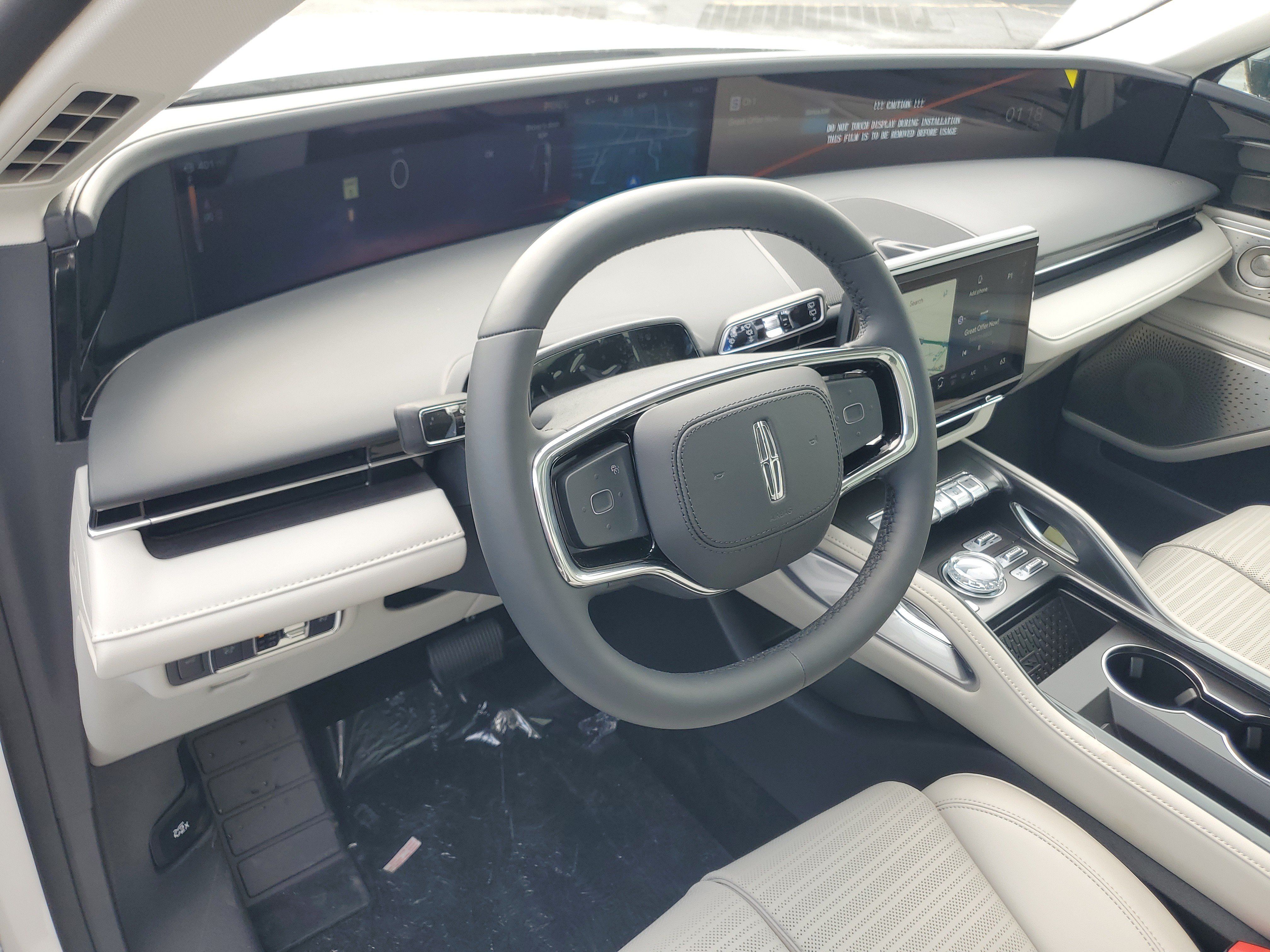 New 2026 Lincoln Nautilus Reserve AWD/4WD image 13