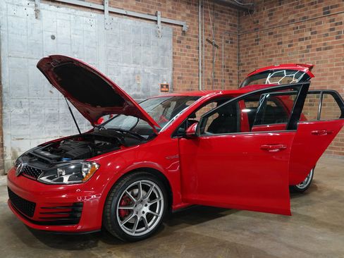 Used 2016 Volkswagen GTI S image 27