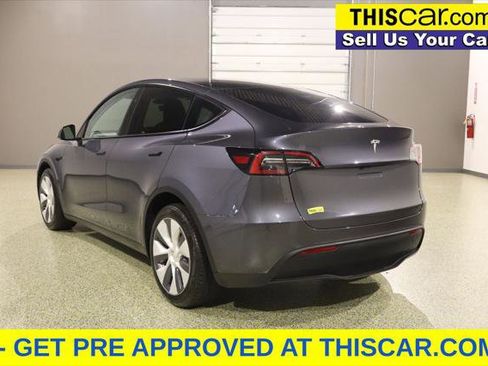 Used 2023 Tesla Model Y Long Range image 5