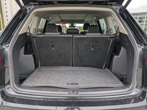 Certified 2024 Volkswagen Atlas SEL Premium R-Line image 13