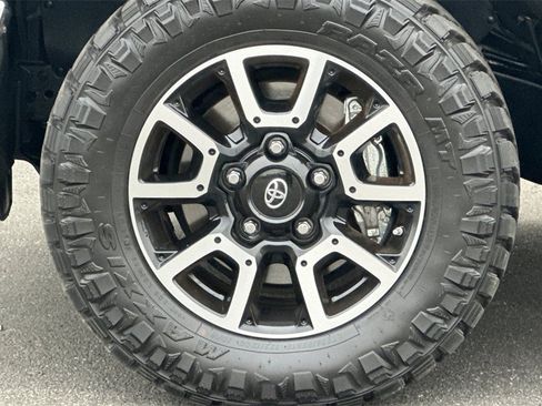 Used 2018 Toyota Tundra SR5 image 26