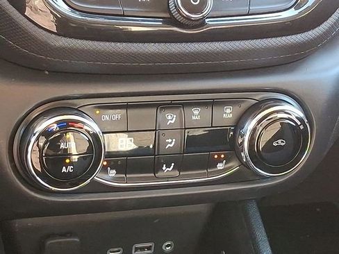 Certified 2022 Chevrolet TrailBlazer LT w/ Convenience Package image 16