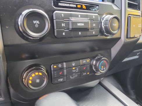Used 2020 Ford F150 XLT w/ Equipment Group 302A Luxury AWD/4WD image 25