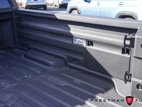 Used 2025 Honda Ridgeline Black Edition image 11