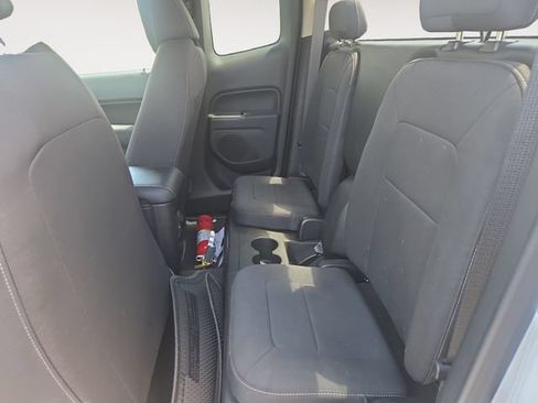 Used 2022 Chevrolet Colorado LT w/ Safety Package RWD image 14