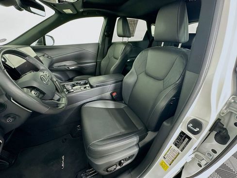 Used 2024 Lexus RX 350 Premium w/ Convenience Package FWD image 29