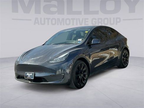 Used 2021 Tesla Model Y 2WD image 1